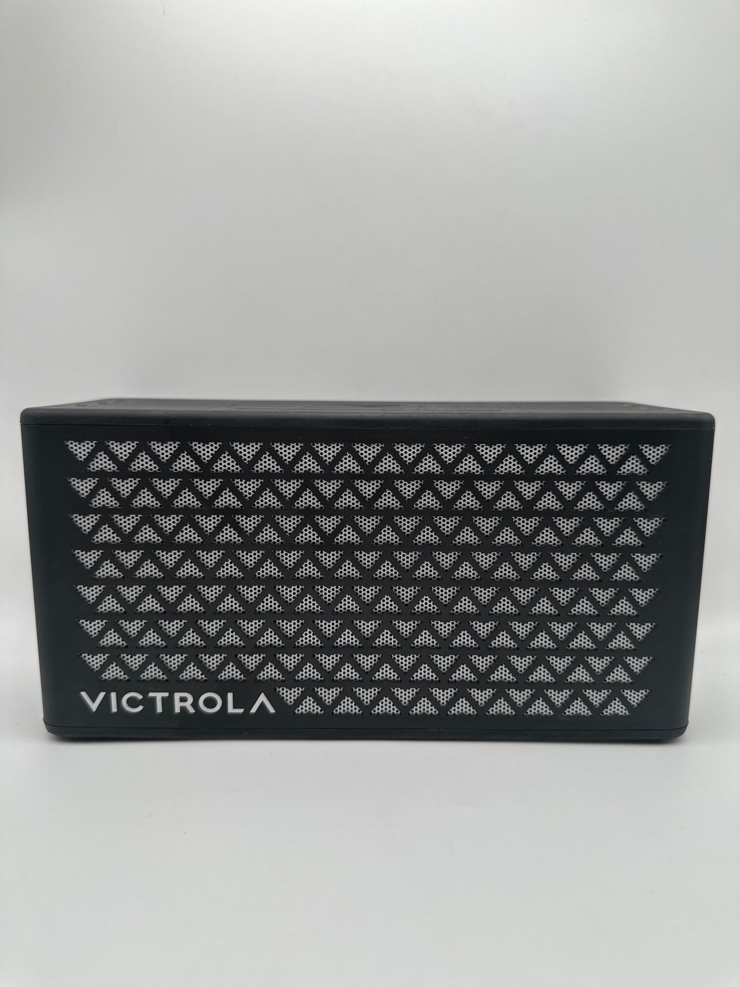 VICTROLA Portable Bluetooth Speaker VPB-400 Black (USED)